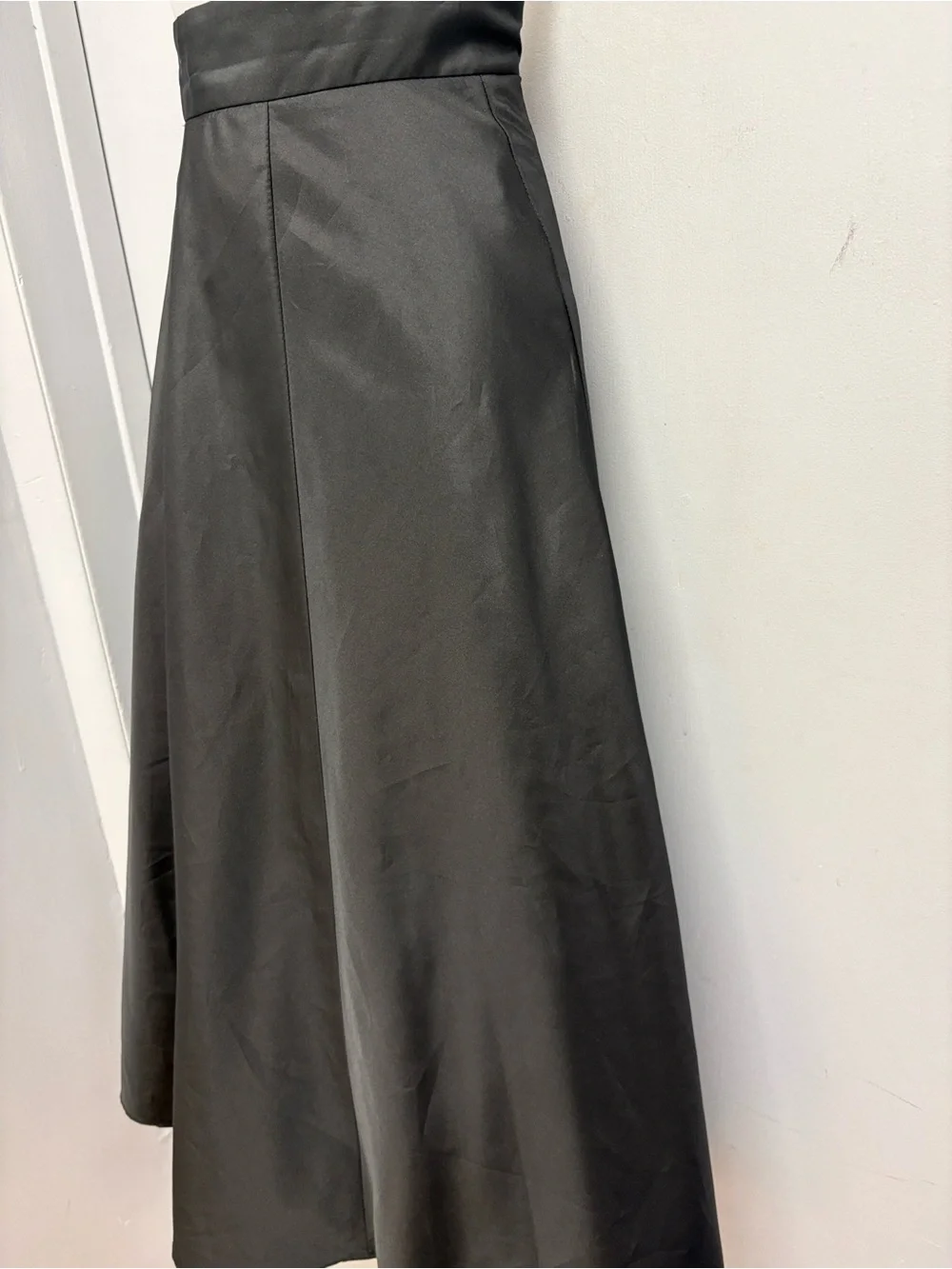 Onyx Nite Black A-Line Tea Length Formal Skirt with Tulle Lining Size M